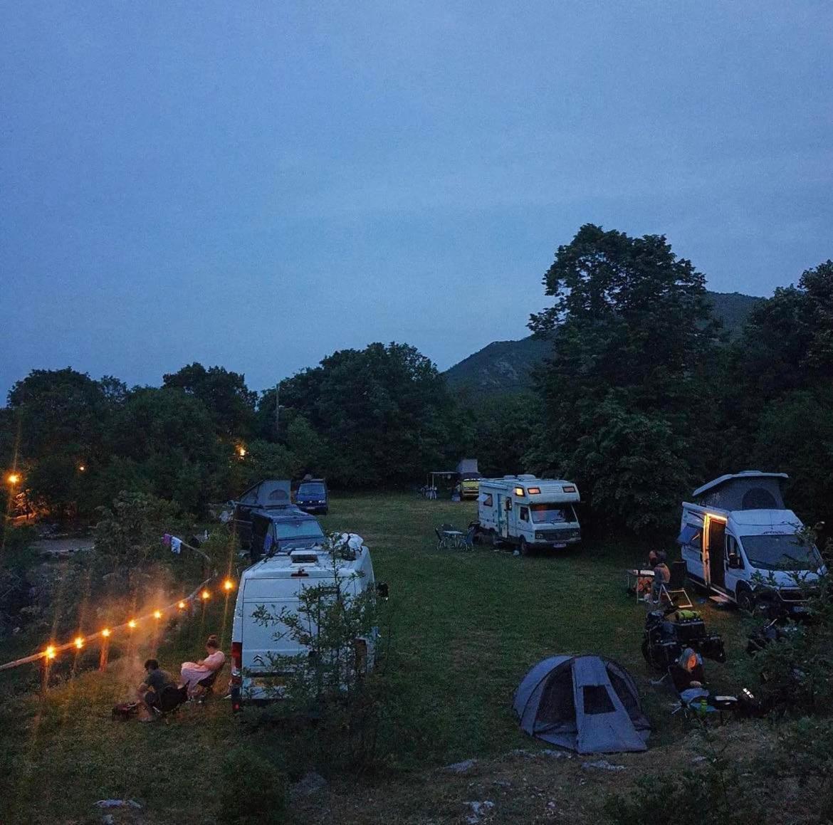 Camp Oaza,Lipa Hotel Cetinje Bagian luar foto
