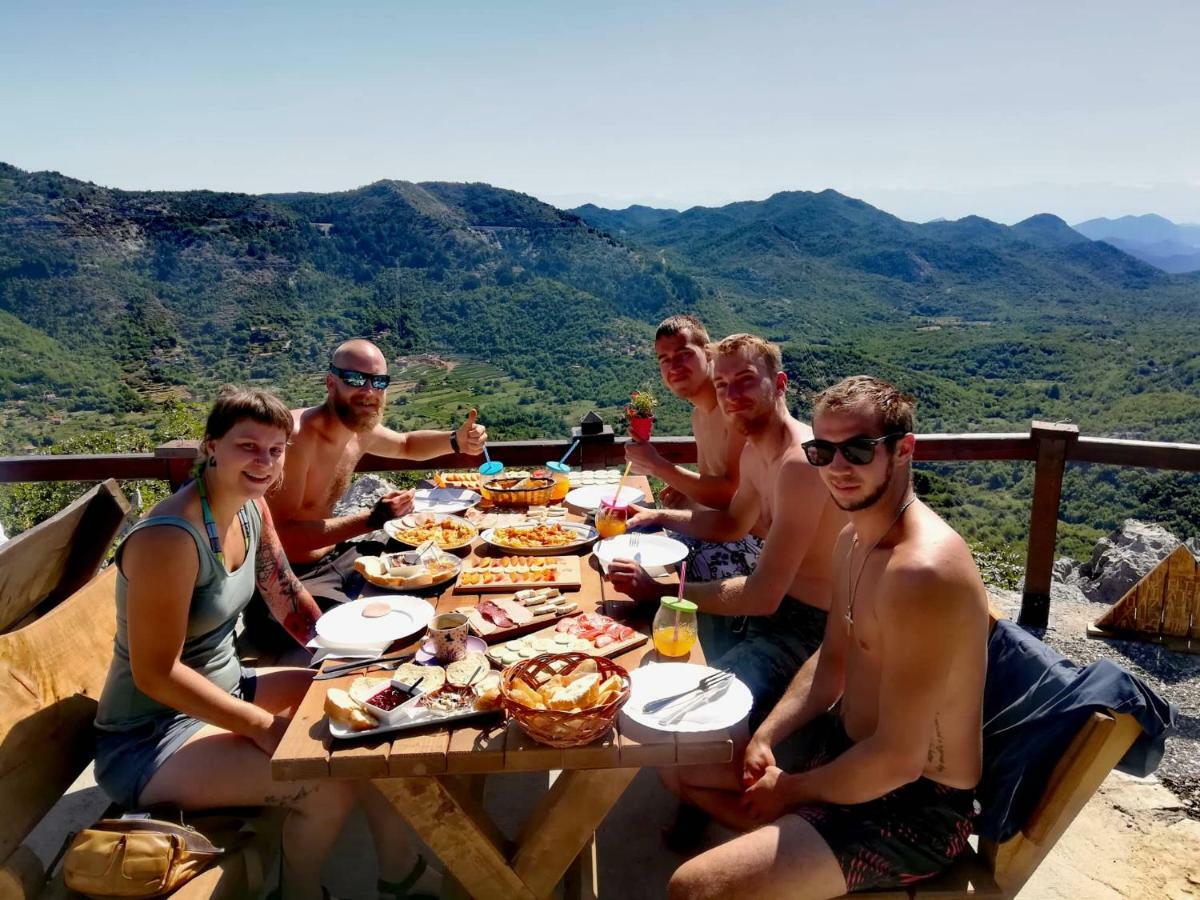 Camp Oaza,Lipa Hotel Cetinje Bagian luar foto